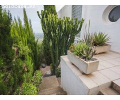 MAGNIFICA VILLA CON SUS VISTAS PANORÁMICAS AL MAR, MONTAÑAS Y CAMPO DE GOLF EN