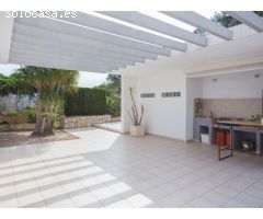 MAGNIFICA VILLA CON SUS VISTAS PANORÁMICAS AL MAR, MONTAÑAS Y CAMPO DE GOLF EN