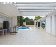 MAGNIFICA VILLA CON SUS VISTAS PANORÁMICAS AL MAR, MONTAÑAS Y CAMPO DE GOLF EN