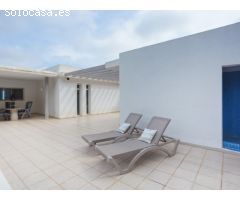 MAGNIFICA VILLA CON SUS VISTAS PANORÁMICAS AL MAR, MONTAÑAS Y CAMPO DE GOLF EN