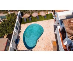 Descubre tu nuevo hogar: villa reformada de 4 dormitorios en Jávea