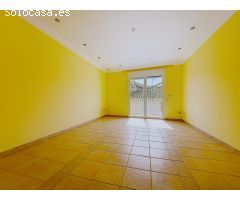 Confort y Estilo en La Xara: Piso Reformado de 3 Dormitorios con Terraza