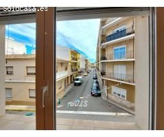 Confort y Estilo en La Xara: Piso Reformado de 3 Dormitorios con Terraza