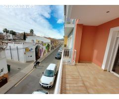Confort y Estilo en La Xara: Piso Reformado de 3 Dormitorios con Terraza