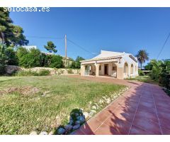 Oportunidad Única: Villa en Urbanización de Lujo