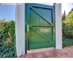 Oportunidad Única: Villa en Urbanización de Lujo