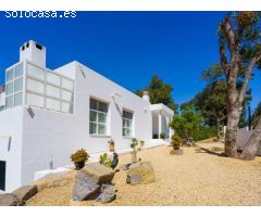 VILLA con piscina a lado del club de golf de Altea