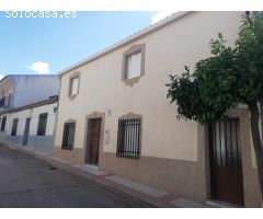 Casa en La Albuera, con Patio y entrada trasera para vehiculos