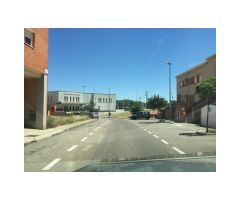 Amplio local Junto a Plaza de España