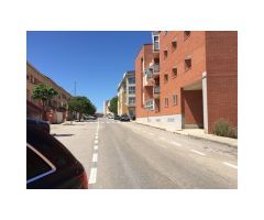Amplio local Junto a Plaza de España