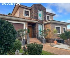 ESPECTACULAR CHALET EN GOLF GUADIANA