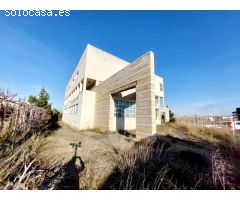 EDIFICIO EN CTRA MADRID-LISBOA
