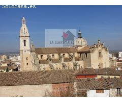 CASA EN CASCO ANTIGUO CON VISTAS ESPECTACULARES.