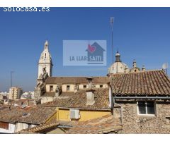 CASA EN CASCO ANTIGUO CON VISTAS ESPECTACULARES.