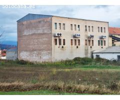 Nave Industrial con vivienda a la venta en Horna - Villarcayo