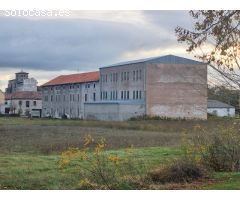 Nave Industrial con vivienda a la venta en Horna - Villarcayo