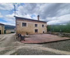 Casa a la venta en Valdenoceda