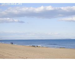 ¡Apartamentos nuevos a tan sólo 4min a pie de la playa!