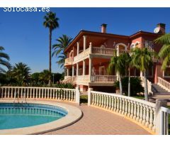 Villa de súper lujo en el residencial exclusivo en Elche