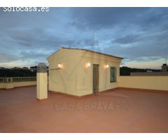 UNA OPORTUNIDAD ÚNICA PARA INVERSORES. UNA VIVIENDA DE TRES NIVELES.