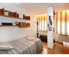 UNA OPORTUNIDAD ÚNICA PARA INVERSORES. UNA VIVIENDA DE TRES NIVELES.