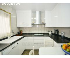 UNA OPORTUNIDAD ÚNICA PARA INVERSORES. UNA VIVIENDA DE TRES NIVELES.