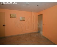 UNA OPORTUNIDAD ÚNICA PARA INVERSORES. UNA VIVIENDA DE TRES NIVELES.