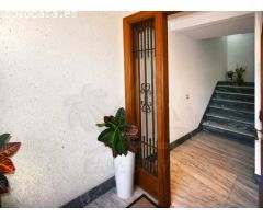 UNA OPORTUNIDAD ÚNICA PARA INVERSORES. UNA VIVIENDA DE TRES NIVELES.