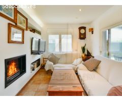Encantadora Vivienda Unifamiliar con Ático en Zona Tranquila