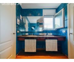 Encantadora Vivienda Unifamiliar con Ático en Zona Tranquila