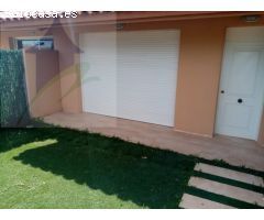 Chalet Adosado con Garaje Cerrado