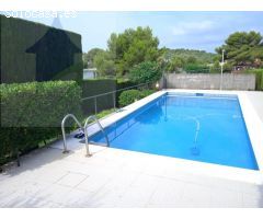 Chalet individual con piscina privada