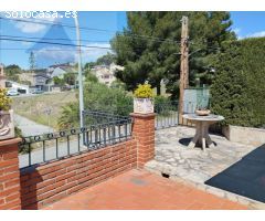 Chalet individual con piscina privada