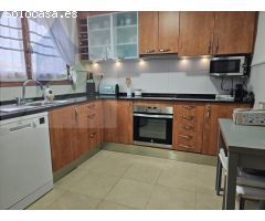 Precioso adosado con jardín privado y piscina en Costa ZEFIR