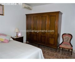BONITA CASA DE UNA PLANTA CON GARAJE