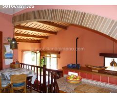 CASA RODEADA DE NATURALEZA