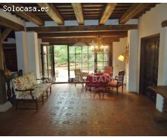 Histórica masia restaurada