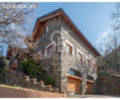 Casa exclusiva con vistas y amplia parcela en Les Pedritxes
