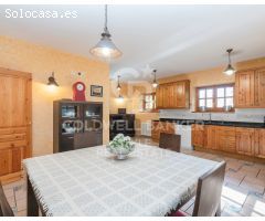 Casa exclusiva con vistas y amplia parcela en Les Pedritxes