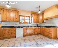 Casa exclusiva con vistas y amplia parcela en Les Pedritxes