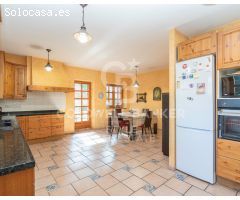 Casa exclusiva con vistas y amplia parcela en Les Pedritxes
