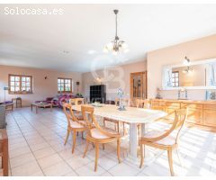 Casa exclusiva con vistas y amplia parcela en Les Pedritxes