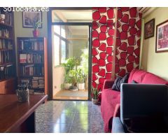 Piso grande, en muy buen estado, 4 habitaciones, 2 baños, 2 balcones integrados
