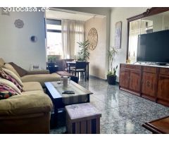Piso grande, en muy buen estado, 4 habitaciones, 2 baños, 2 balcones integrados
