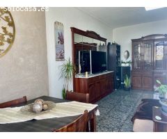 Piso grande, en muy buen estado, 4 habitaciones, 2 baños, 2 balcones integrados