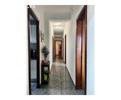 Piso grande, en muy buen estado, 4 habitaciones, 2 baños, 2 balcones integrados
