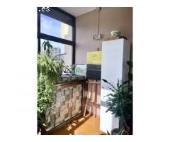 Piso grande, en muy buen estado, 4 habitaciones, 2 baños, 2 balcones integrados