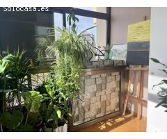 Piso grande, en muy buen estado, 4 habitaciones, 2 baños, 2 balcones integrados