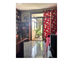 Piso grande, en muy buen estado, 4 habitaciones, 2 baños, 2 balcones integrados