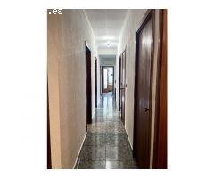 Piso grande, en muy buen estado, 4 habitaciones, 2 baños, 2 balcones integrados